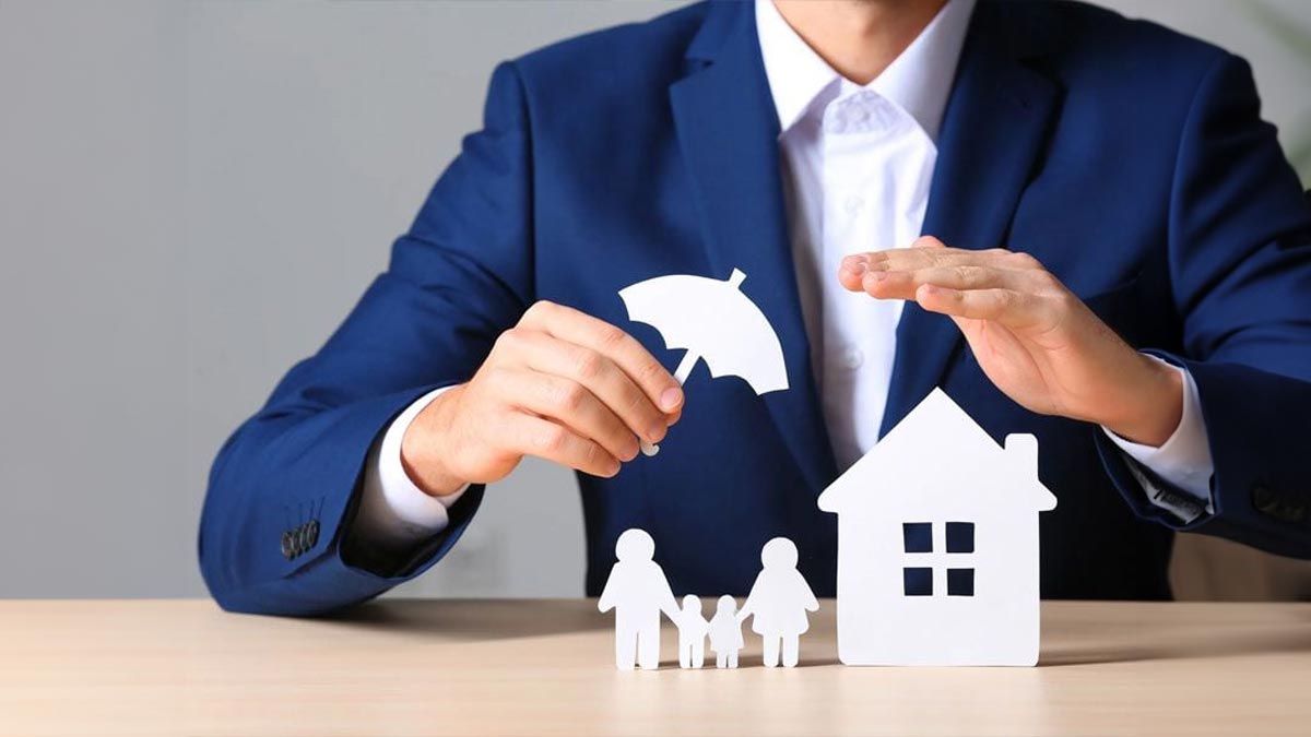 Bảo hiểm nhà Liberty HomeCare mang lại giải pháp an toàn vượt trội cho tổ ấm của bạn, giúp bảo vệ toàn bộ khối xây dựng, tài sản nội thất khỏi các nguy cơ như hỏa hoạn, thiên tai, trộm cướp. Đặt mua dễ dàng, quy trình bồi thường minh bạch và dịch vụ chăm sóc khách hàng tận tâm từ Liberty.
